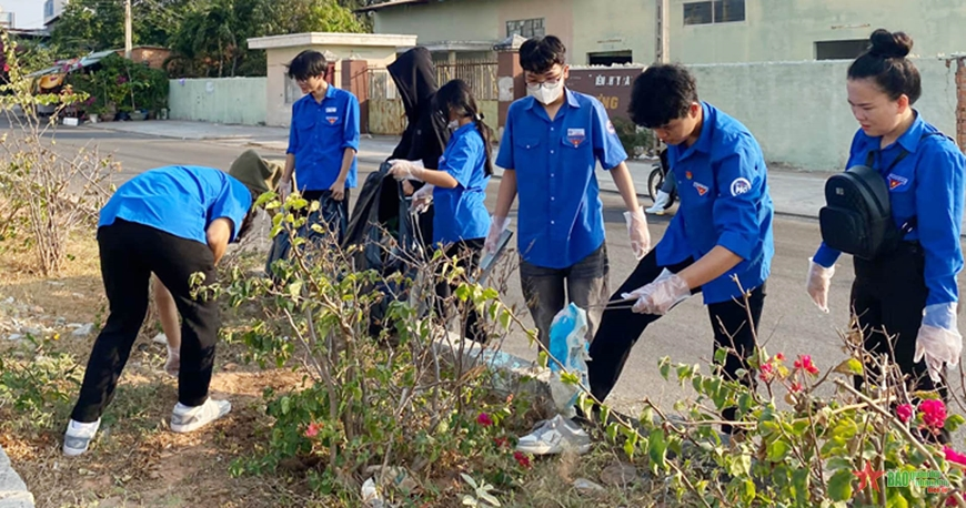 Bình Thuận phát động Ngày cao điểm “Tình nguyện xây dựng đô thị văn minh”